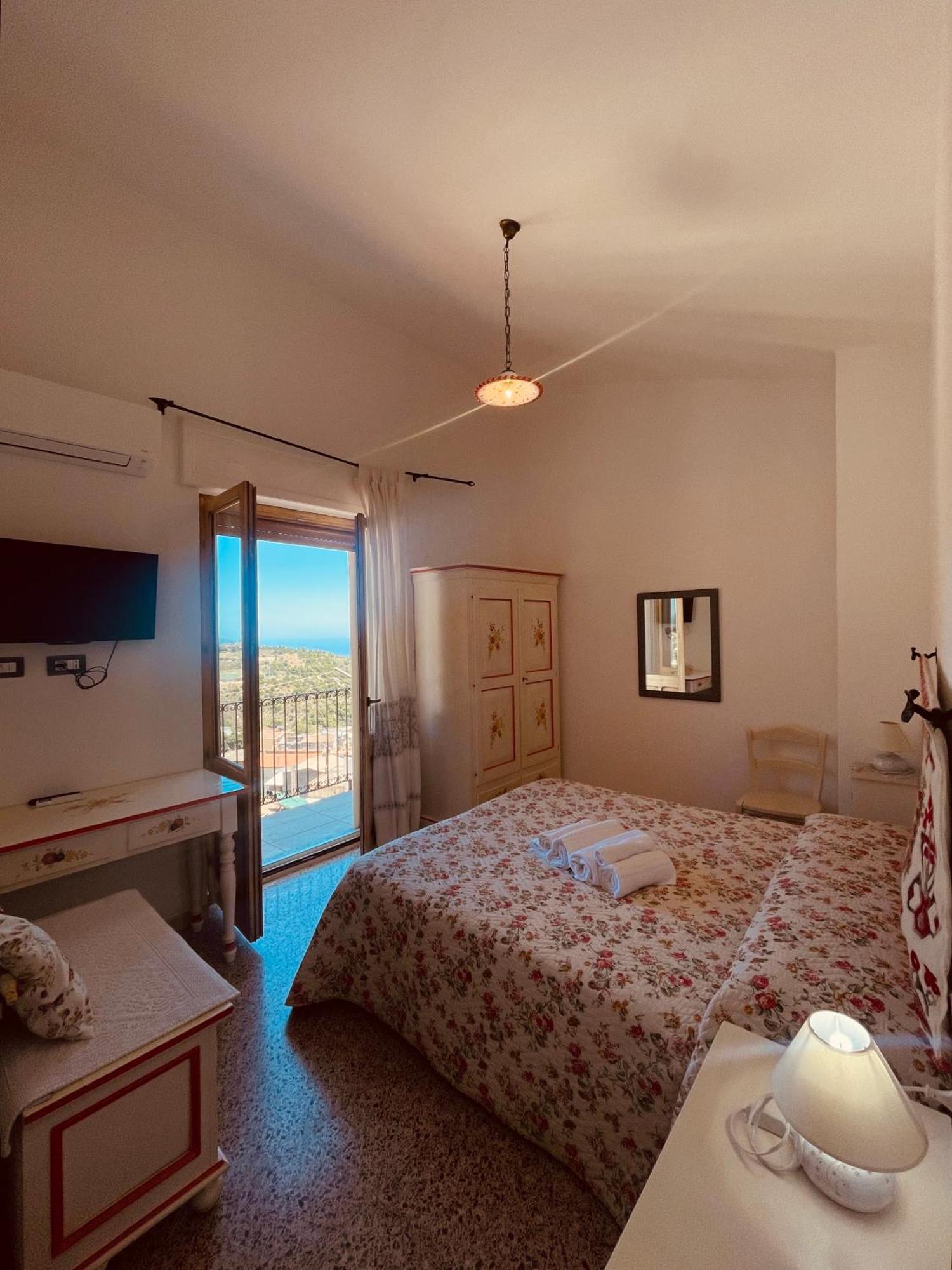 B&B Aria Ona Villagrande Strisaili Exterior foto