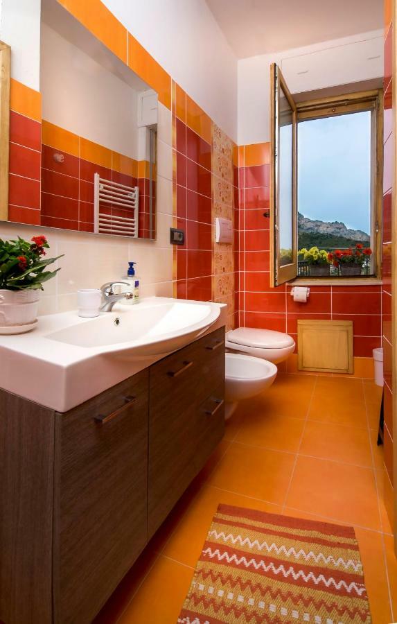 B&B Aria Ona Villagrande Strisaili Exterior foto