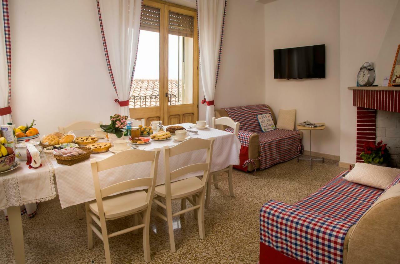 B&B Aria Ona Villagrande Strisaili Exterior foto