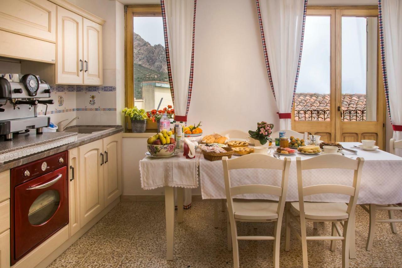 B&B Aria Ona Villagrande Strisaili Exterior foto
