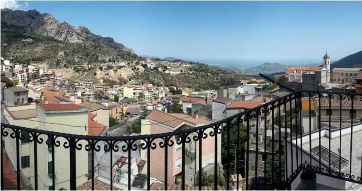B&B Aria Ona Villagrande Strisaili Exterior foto