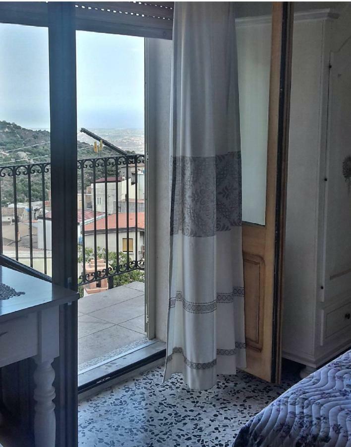 B&B Aria Ona Villagrande Strisaili Exterior foto